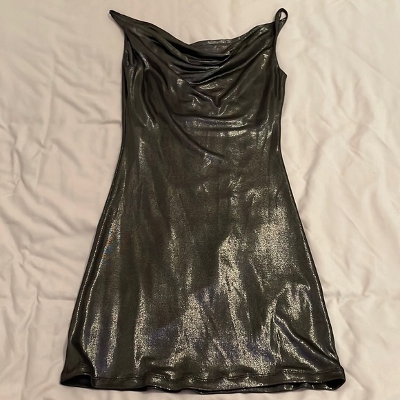 luce Dresses & Skirts - Loose , shiny , short dress with straps